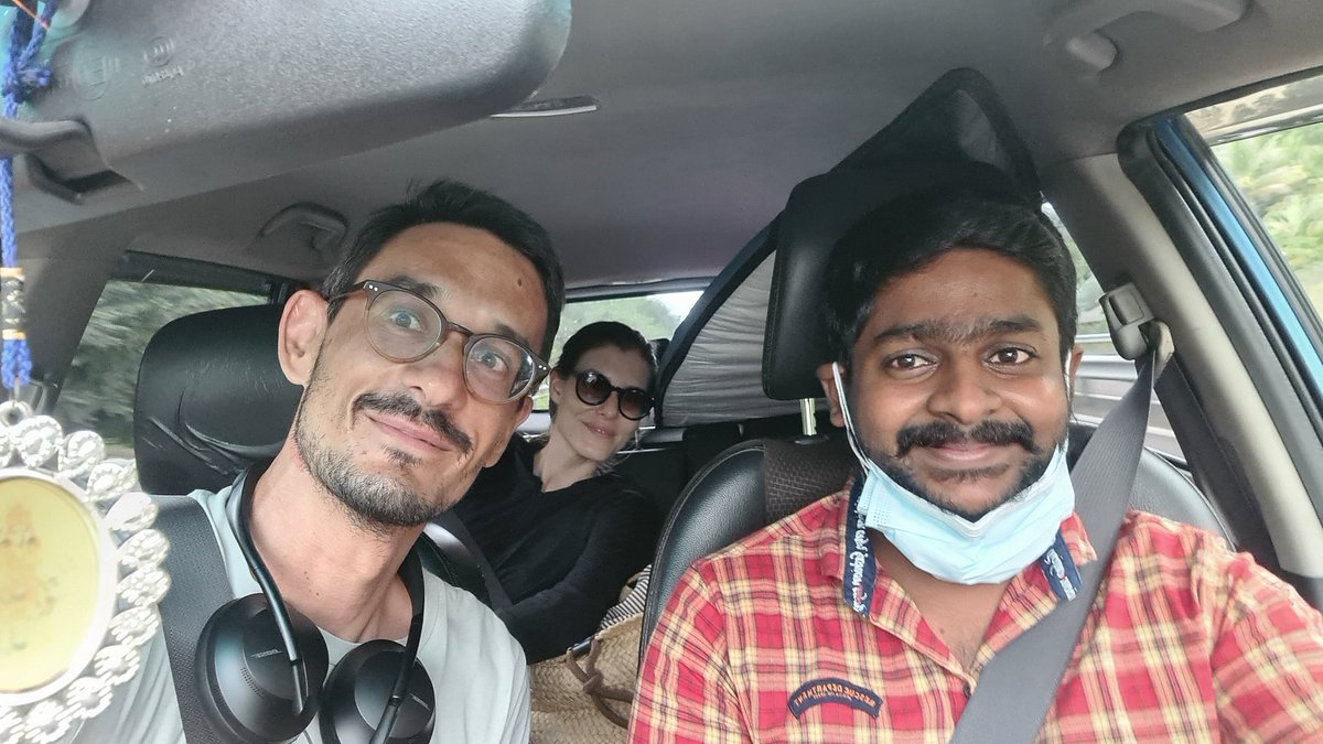 Buddika Colombo Airport Taxi driver with guests
