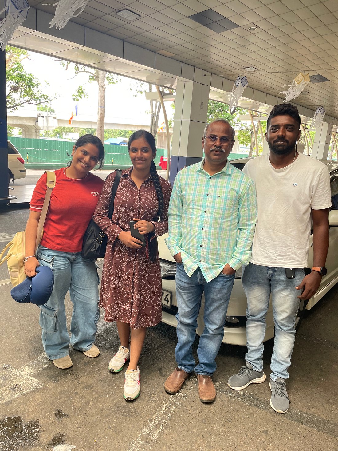 Thilina driver with guests at Colombo Airport CMB