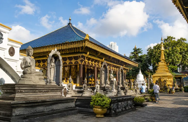 Gangaramaya Temple in Colombo