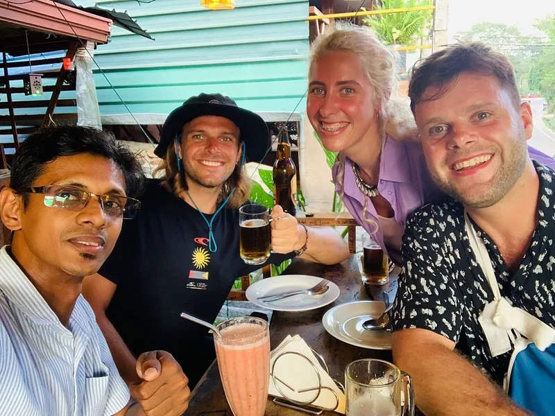 Lakmal chauffeur profile with happy Sri Lanka travelers
